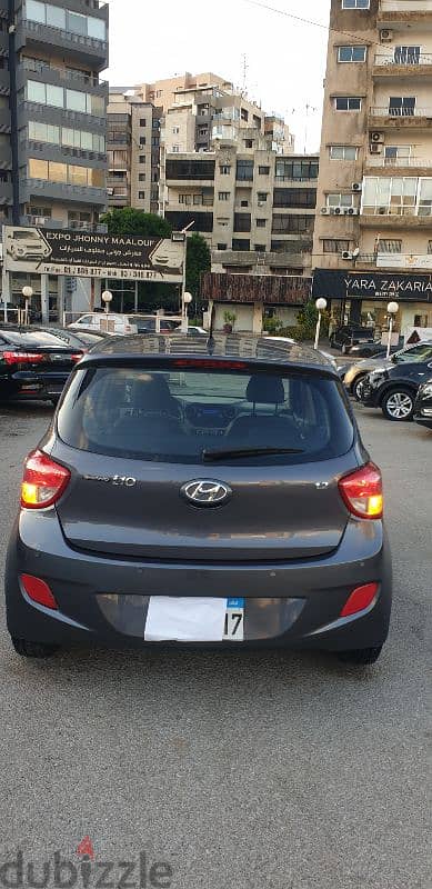 Hyundai grand i10 2015 gray color f. o like new