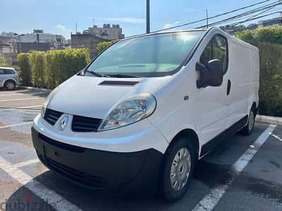 Renault Trafic 2011 company source 100,000km