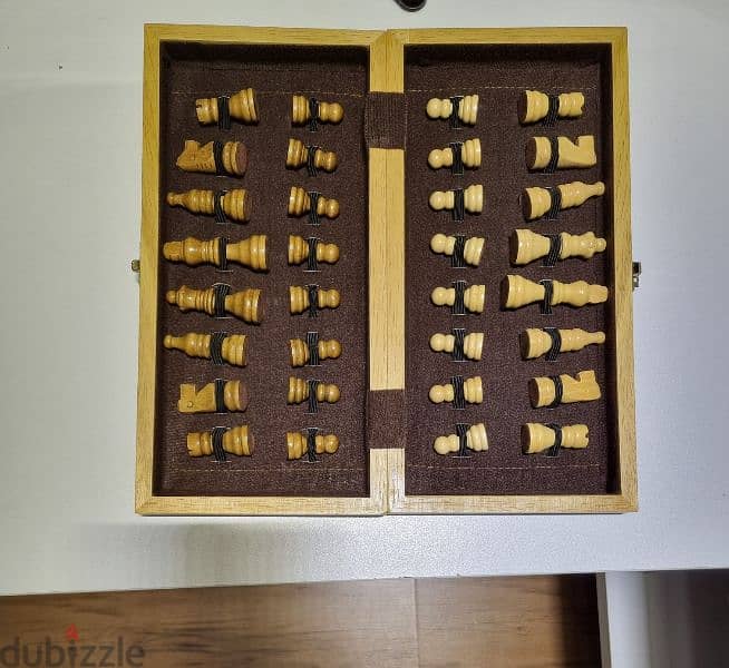 AMAZING CHESS BOARD, GREAT CONDITION 1