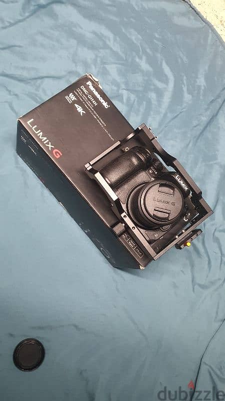 Panasonic gh4 super clean camera with lens Lumix G 25mm f/1.7 4