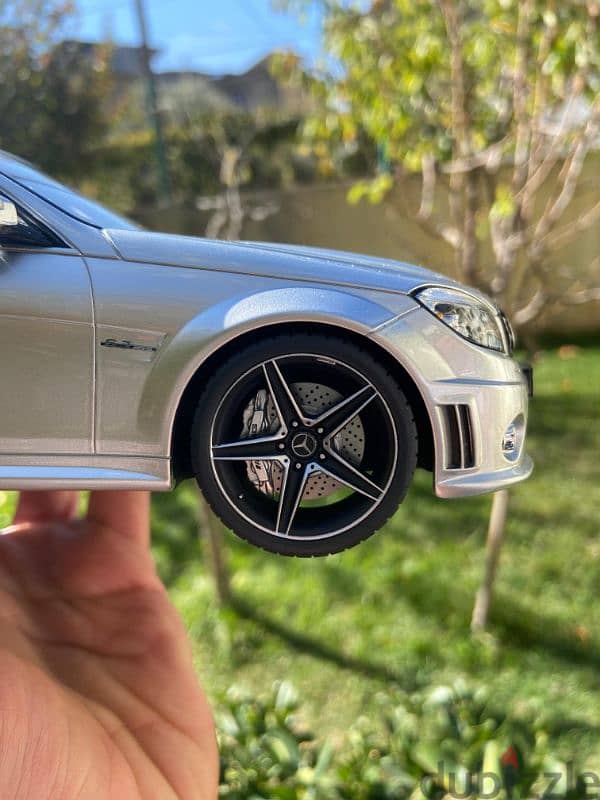 1:18 mercedes c63 amg w204 diecast resin model 3