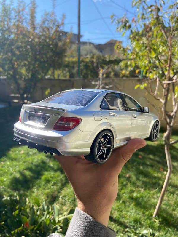 1:18 mercedes c63 amg w204 diecast resin model 4