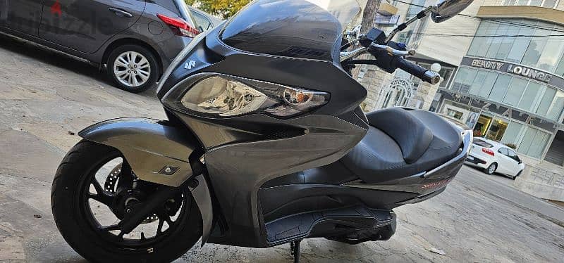 suzuki skywave type 4m    250cc model 2012 0