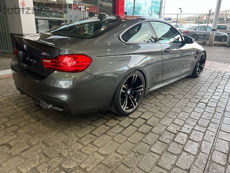 BMW M4 2015 0