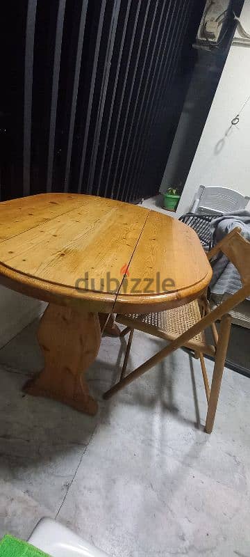 dining table & chairs 0