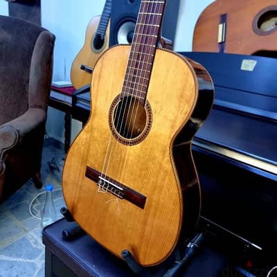 Giannini Classical Guitar Made in Brazil غيتار برازيلي للبيع