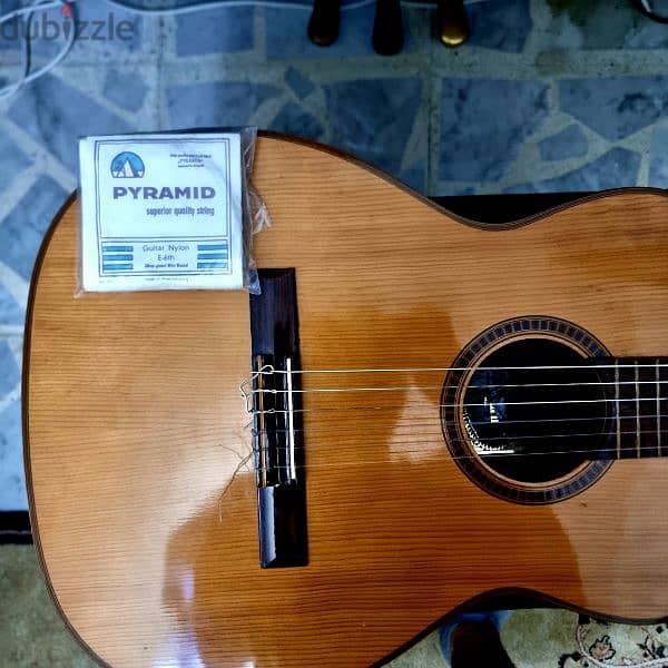 Giannini Classical Guitar Made in Brazil غيتار برازيلي للبيع 4