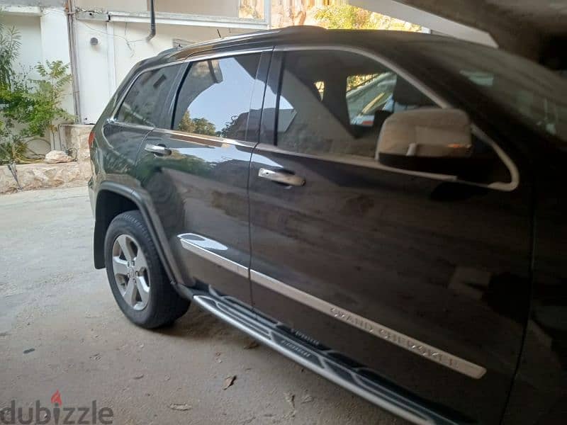 Jeep Cherokee 2011 0