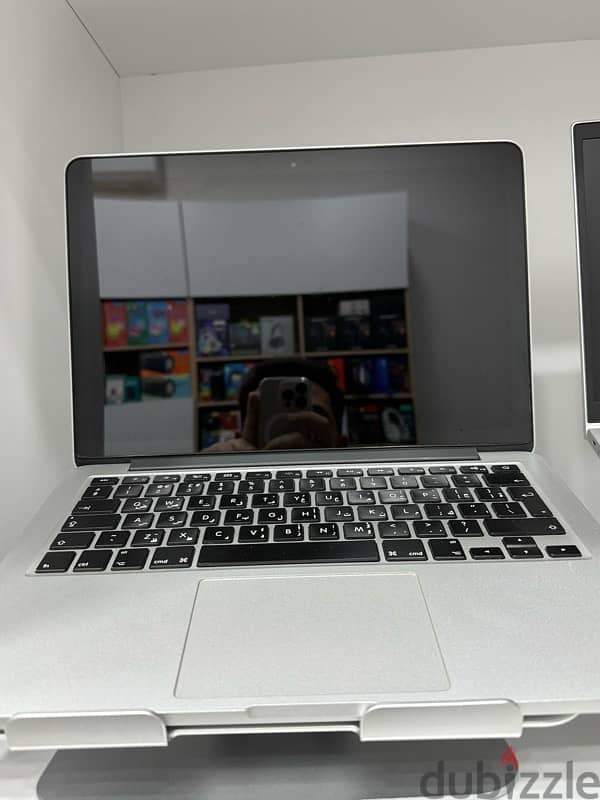 Macbook pro 13.3 inch 8 gb ram 500 gb super clean 1