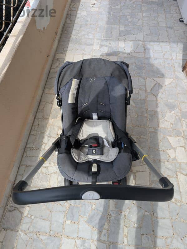 DOONA Stroller and Car Seat with Base 4