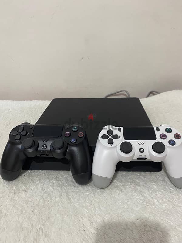 Ps4 slim m3adle 1