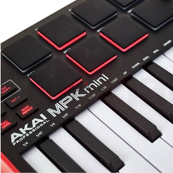 Akai MPK mini MIDI Keyboard 2