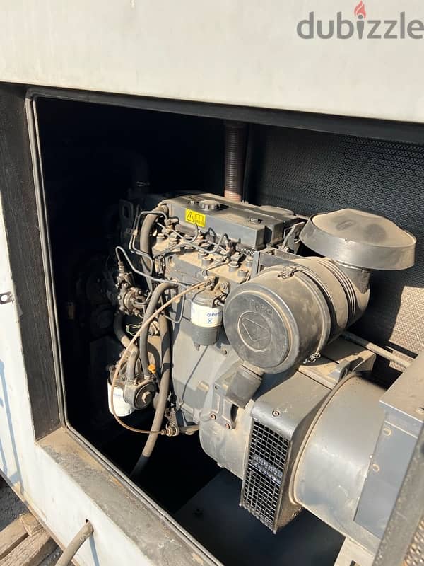 very clean perkins  generator 80 KVA 4cylinder turbo 3