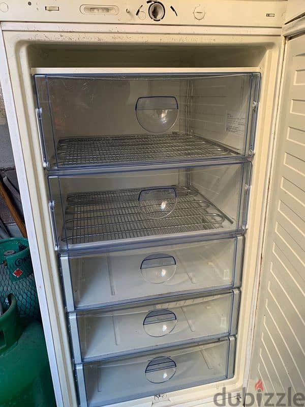 freezer for sale فريزر الماني للبيع 0