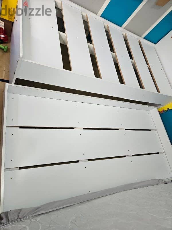 2 beds drawer with 2 mattresses 1m ٢ تخت مع تخت جرار مع ٢ فرشات 2