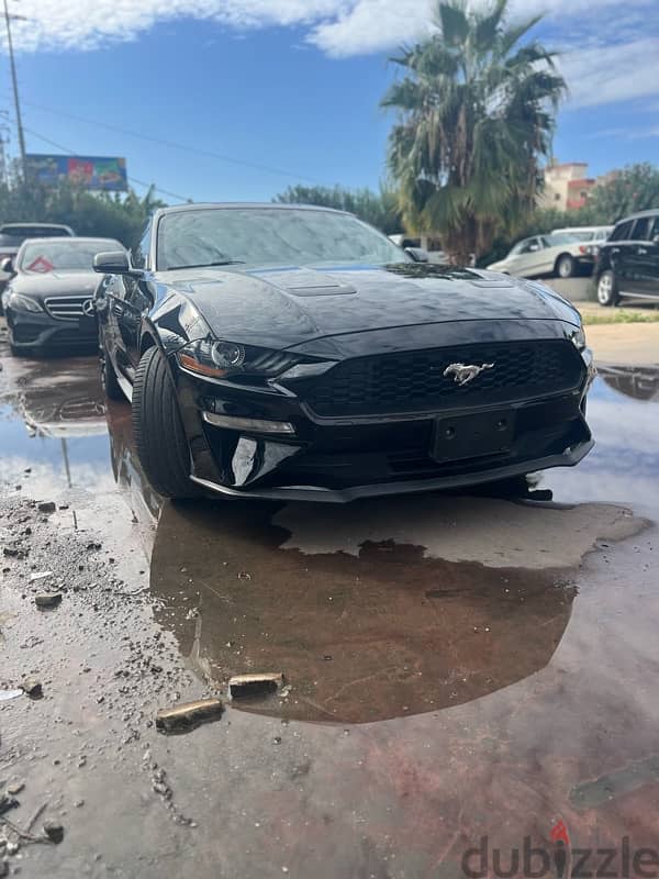 2019 Ford mustang eco boost !! 30,000 mile !! 0