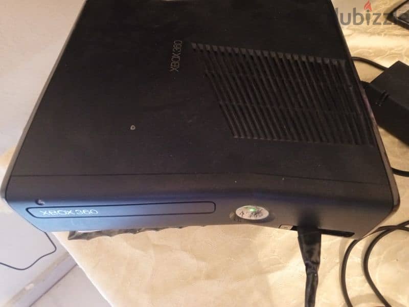 Xbox 360 for sale good condition 2