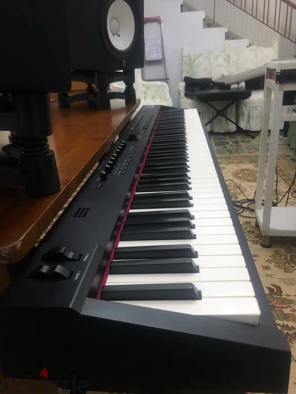 Roland RD-88 EX Stage Piano 2