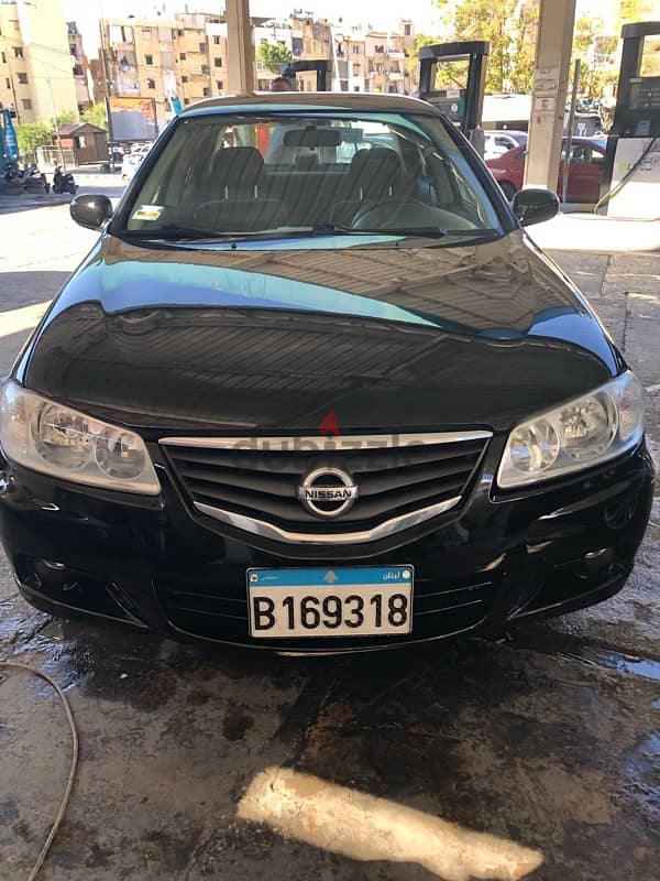 Nissan Sunny Ex salon  2012 0