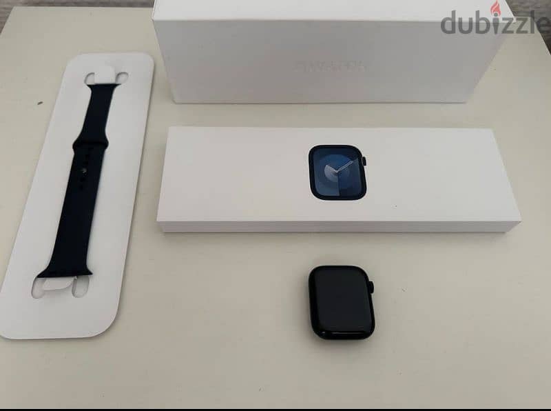 Apple watch series 9 45mm open box from one week 1