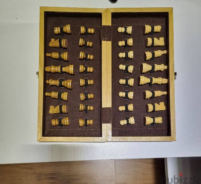 PREMIUM WOODEN CHESS BOARD SET 1