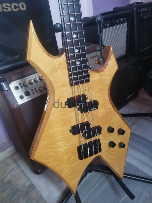 BC Rich Long Scale Bass 1