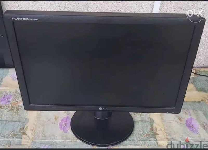 LG Flatron LED 19" PC Monitor 0