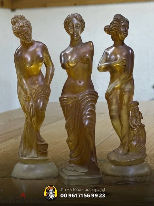 3 Resin Sculptures 0