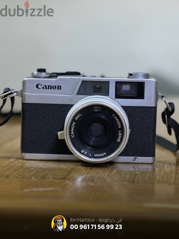 *Vintage Canon Film Camera with Canon INC. 40mm 1:2.8 Lens* 1