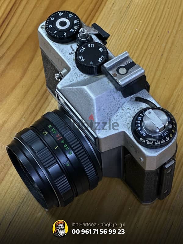 *Vintage Russian Film Camera with Helios-44M-6 Lens (58mm 1:2)* 2