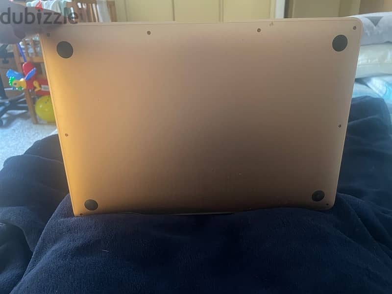 Macbook Air 2020 13' 256 GB 5