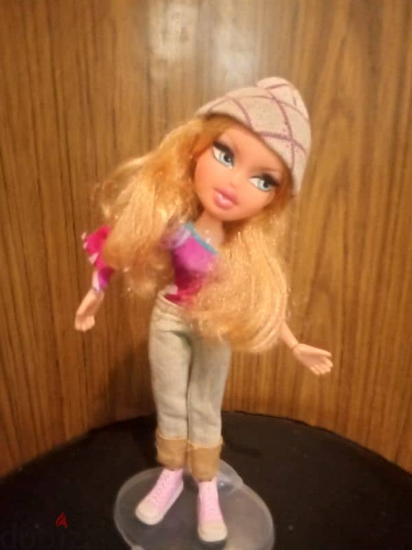 CLOE THE MOVIE Great JOINTS body  blonde doll wearing outfit+Shoes=25$ 2