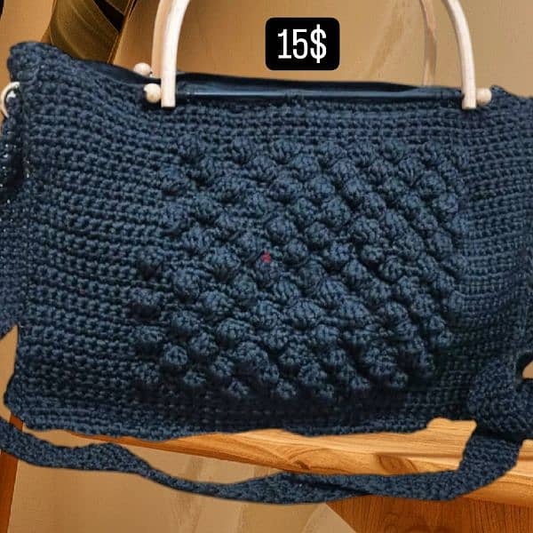 crochet handbags black in color-جزدان كروشيه اسود 0