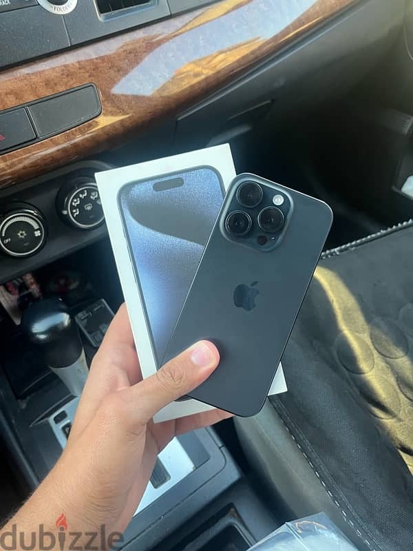 iPhone 15 pro 256 gb 0