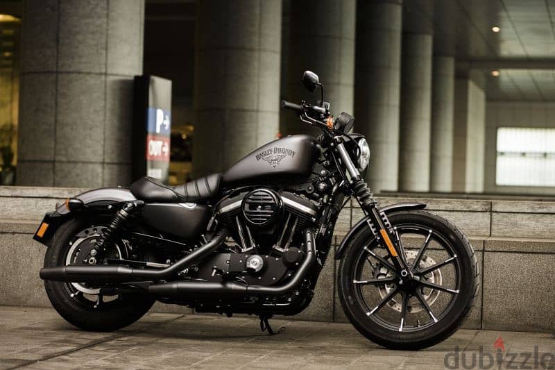 Blackout Harley Davidson iron883XL -2017- like new 2500km only 1