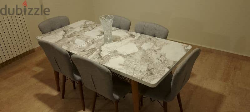 Dinning Table 0