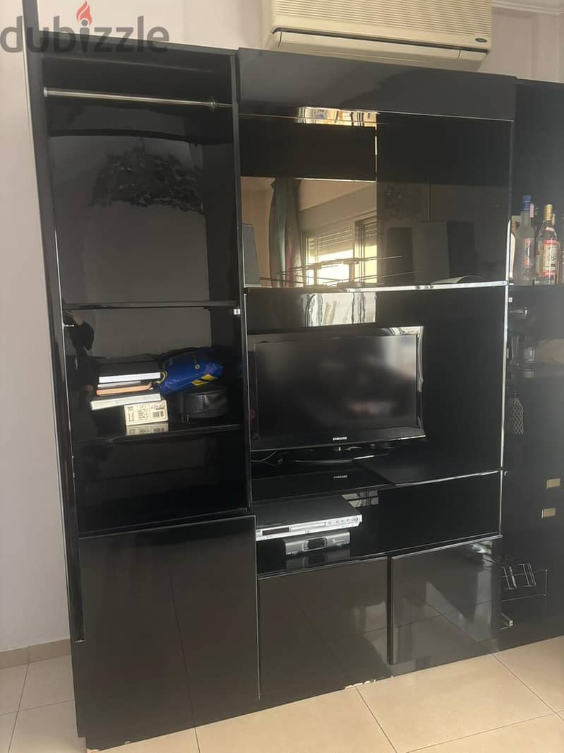 Living Room Cabinet in a very good condition 1