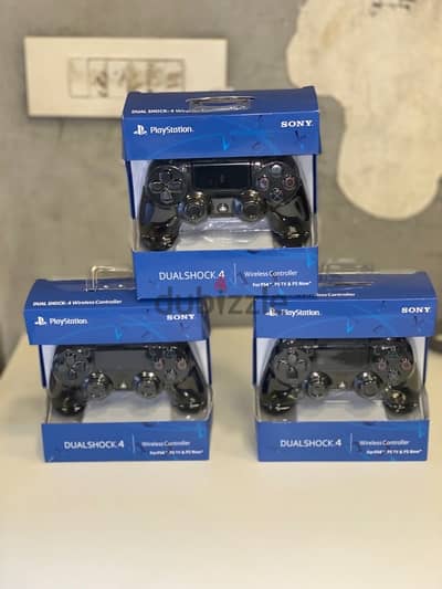 Ps4 Triple A quality controller Makfoule