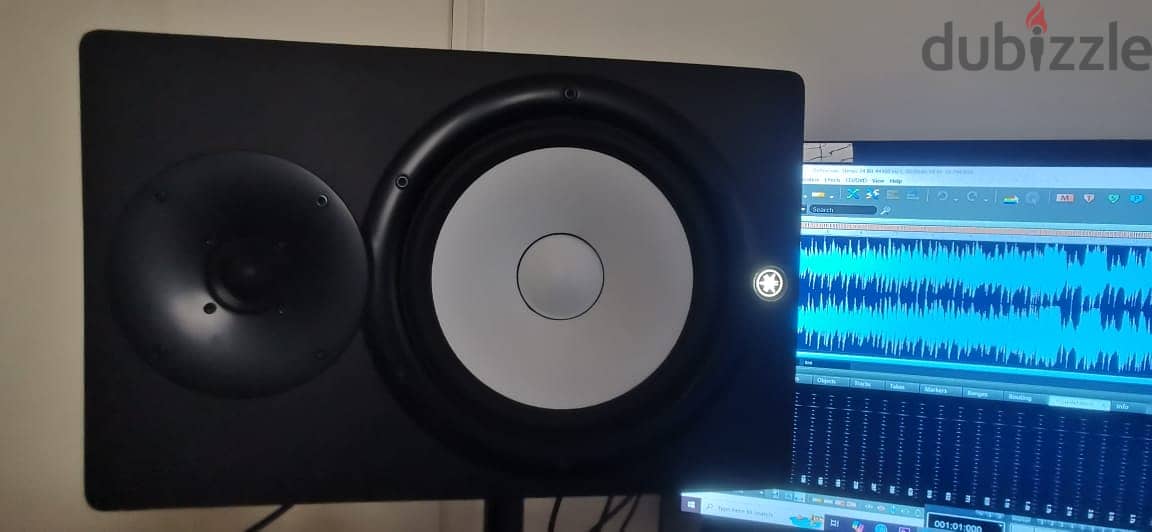 Yamaha HS8 Studio Monitor x 2 + FREE Floor Stands 1