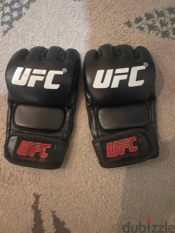 mma boxing gloves 0