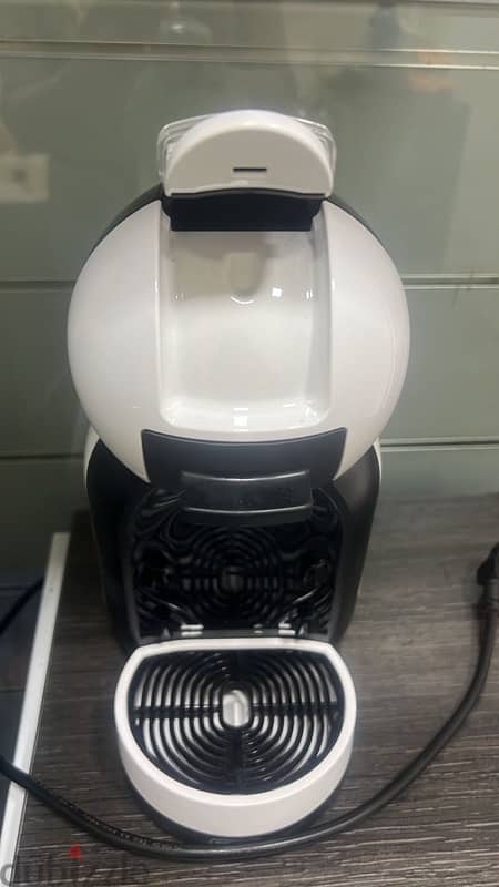 Barely used Nescafe Dolce Gusto Mini Me Machine 5