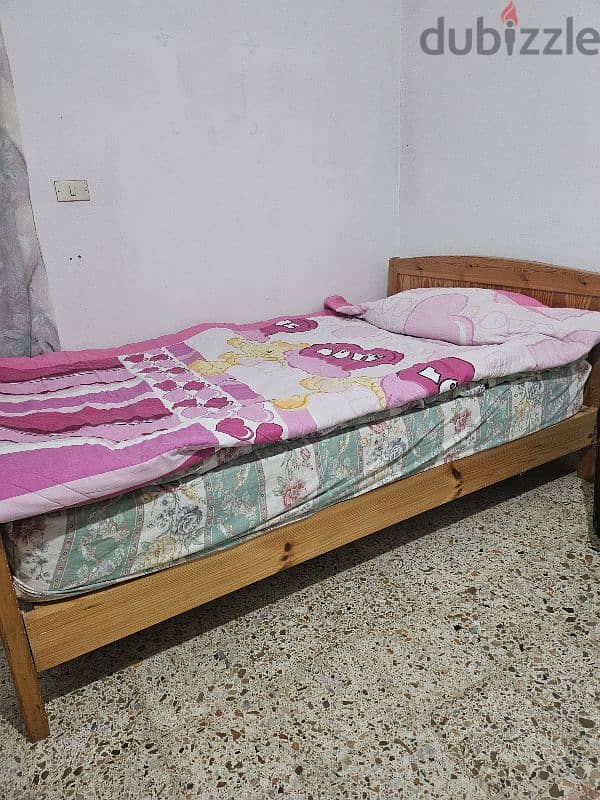 Bed 120cm + mattress very good condition (Quantity:2) 2