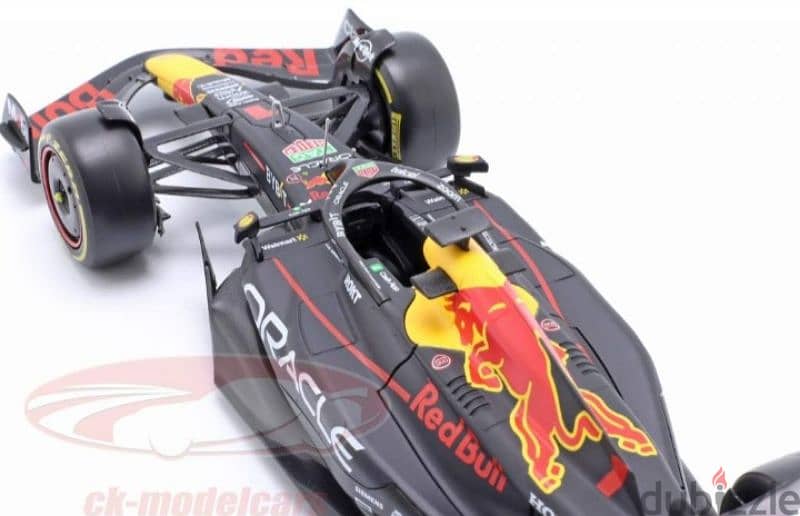 Red Bull RB19 (Max Verstappen #1)2023 diecast car model 1:24. 6