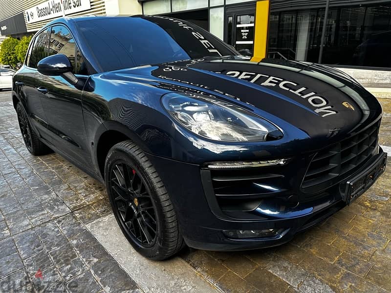 Porsche Macan GTS 2017 0