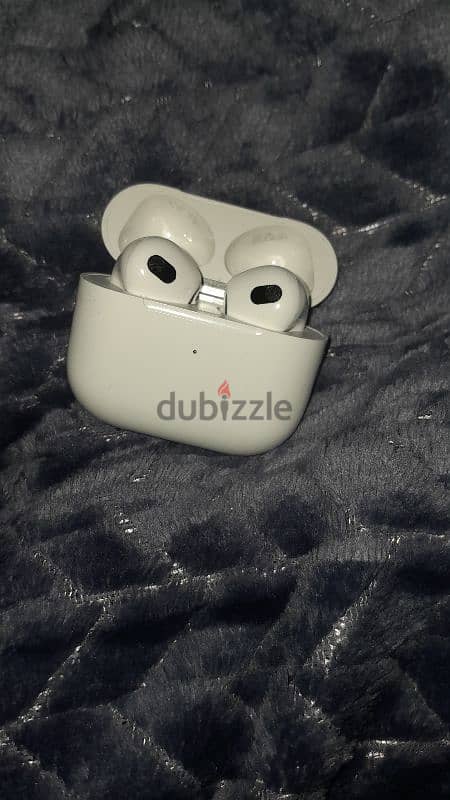 Apple earpods 0