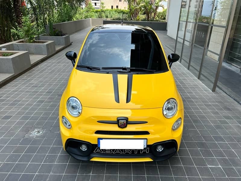 Abarth 595 Competizione 70th Anniversary 0