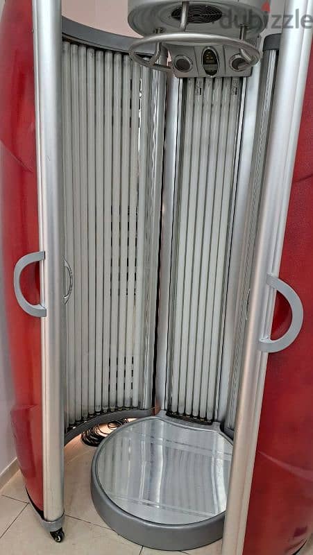 Solarium machine, made in Italy & Dutch used, in excellent condition. " 2