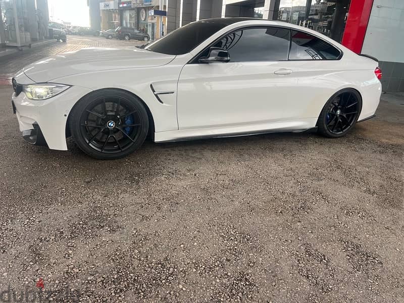 BMW M4 2016 0