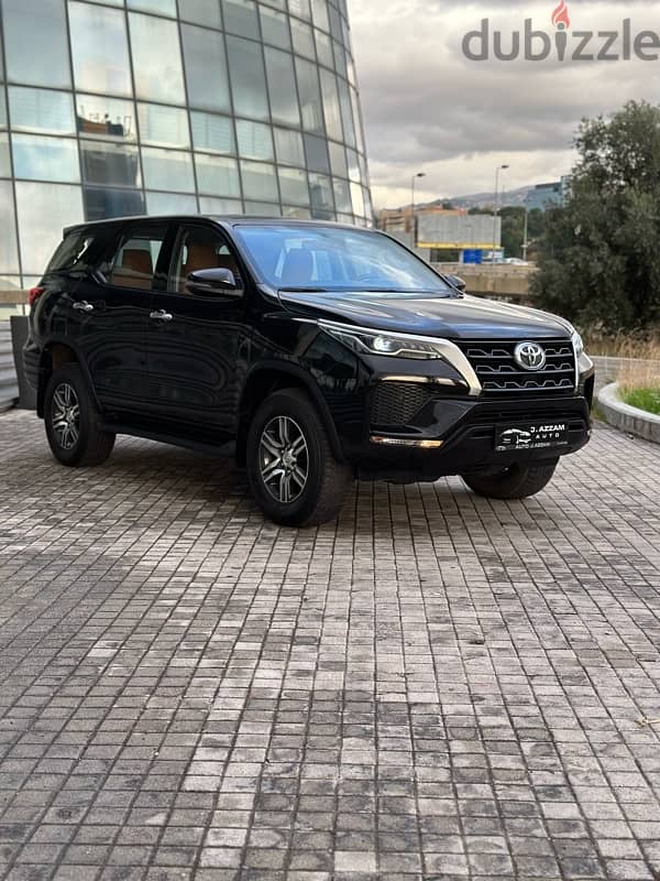 Toyota Fortuner 2022 0