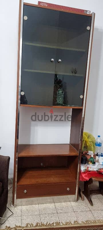 vitrine used mid condition